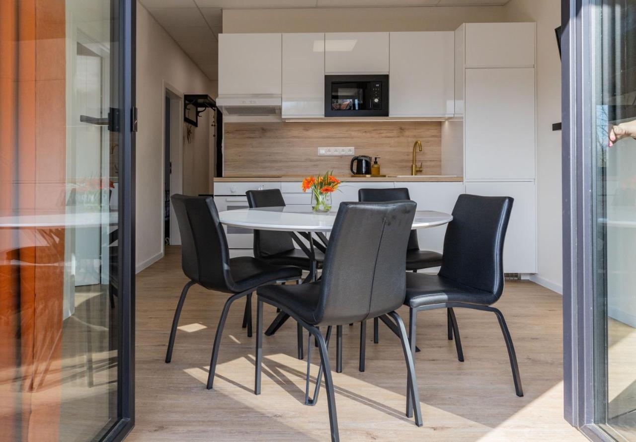 Sunny Apartment With Free Parking Zvolen Exteriör bild