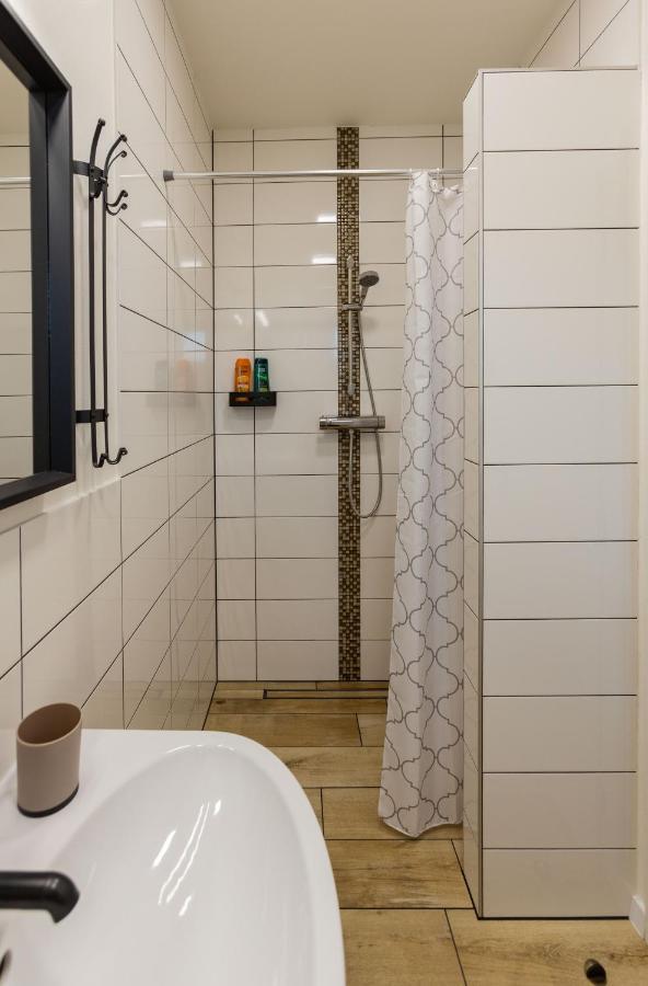 Sunny Apartment With Free Parking Zvolen Exteriör bild